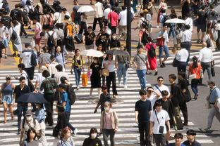 隆多谈加盟湖人：我当时想如果和詹姆斯做队友 我能再次拿下冠军